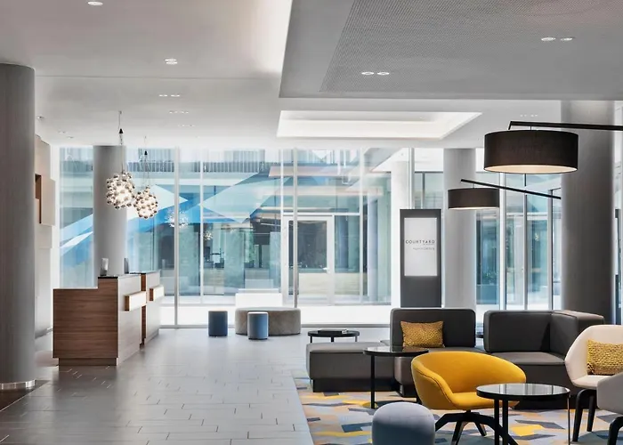 מלון Courtyard By Marriott Munich Garching