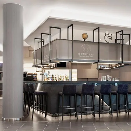 Courtyard By Marriott Munich Garching 4*