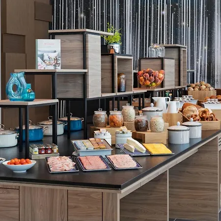 Hotel Courtyard By Marriott Munich Garching 4*