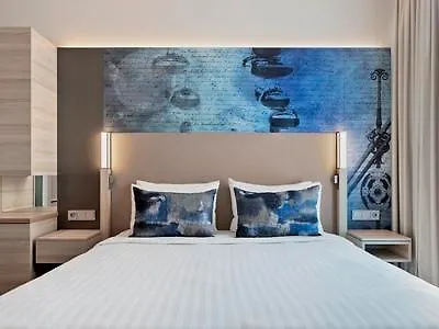 Отель Courtyard By Marriott Munich Garching