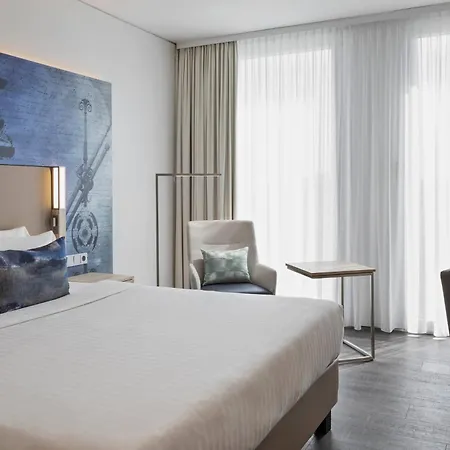 Courtyard By Marriott Munich Garching 4*