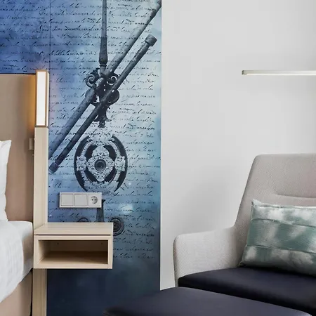 Отель Courtyard By Marriott Munich Garching 4*