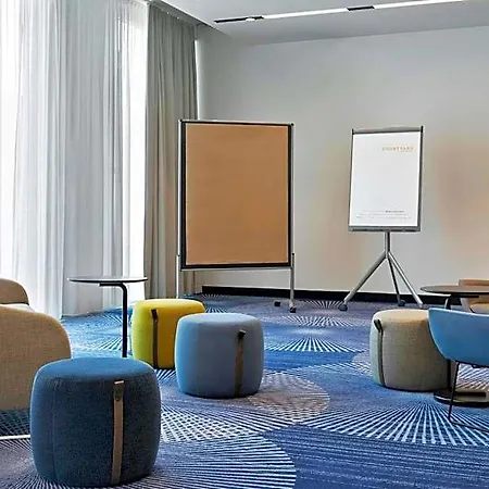Courtyard By Marriott Munich Garching 4*