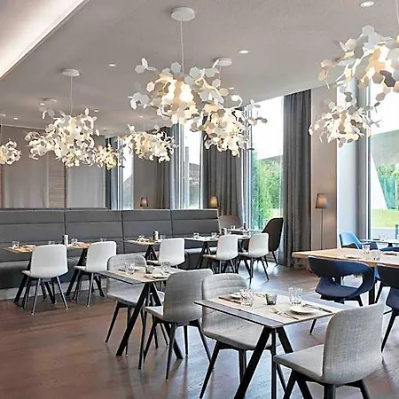 Отель Courtyard By Marriott Munich Garching Гархинг-бай-Мюнхен