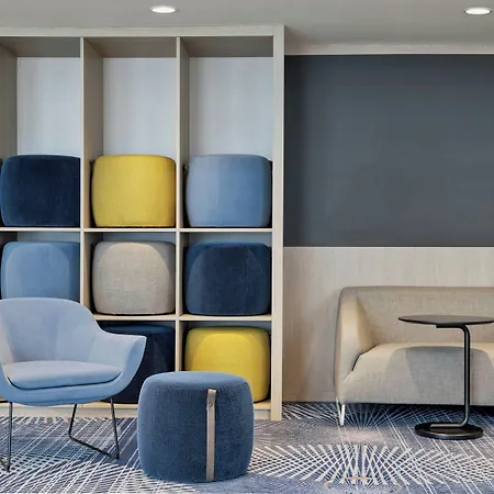 Hotel Courtyard By Marriott Munich Garching 4*