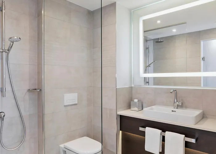 Courtyard By Marriott Munich Garching Hotel